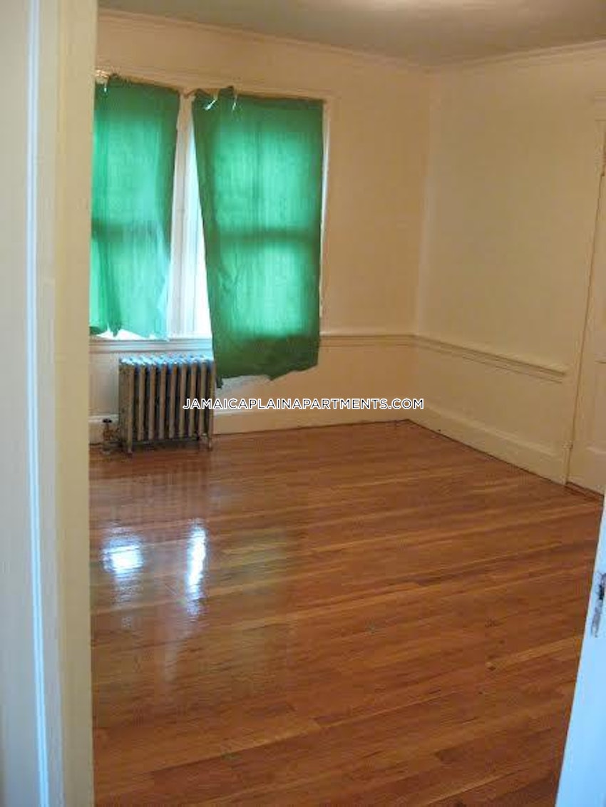 BOSTON - JAMAICA PLAIN - STONY BROOK - 3 Beds, 1 Bath - Image 17