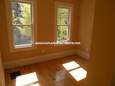Jamaica Plain Apartment for rent 3 Bedrooms 1 Bath Boston - $3,695