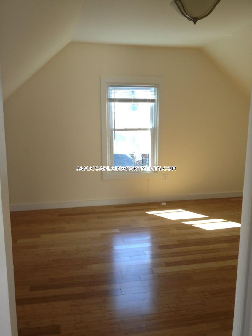 BOSTON - JAMAICA PLAIN - STONY BROOK - 4 Beds, 2 Baths - Image 11