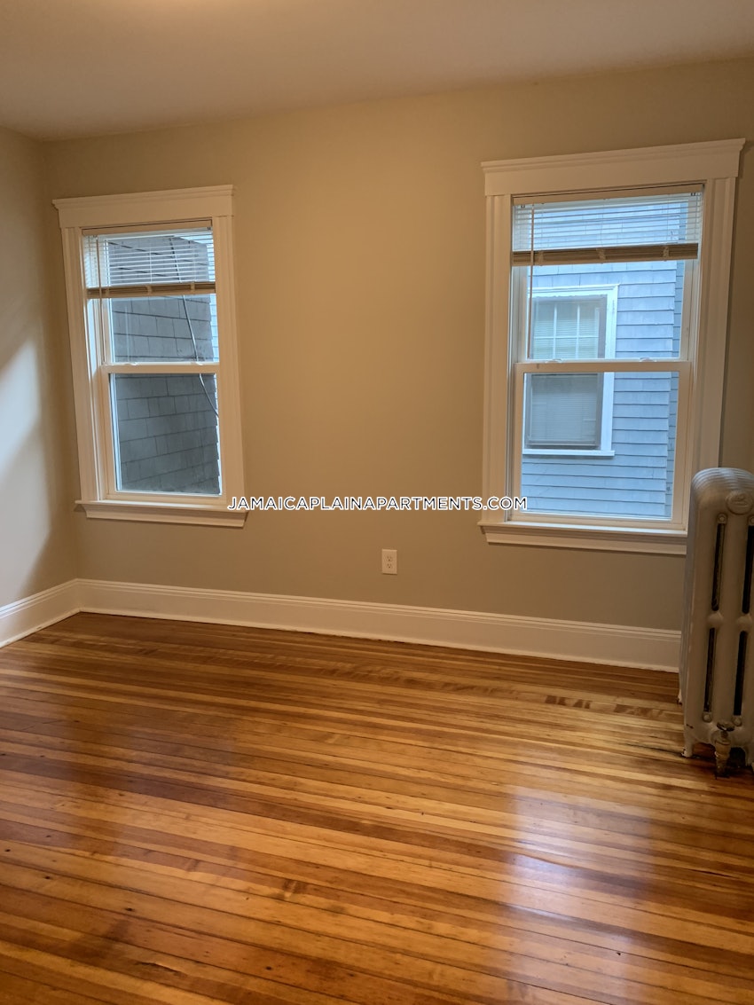 BOSTON - JAMAICA PLAIN - JAMAICA POND/PONDSIDE - 4 Beds, 2 Baths - Image 7