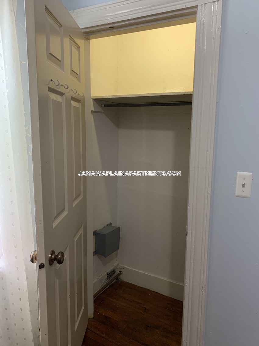 BOSTON - JAMAICA PLAIN - STONY BROOK - 3 Beds, 1 Bath - Image 28