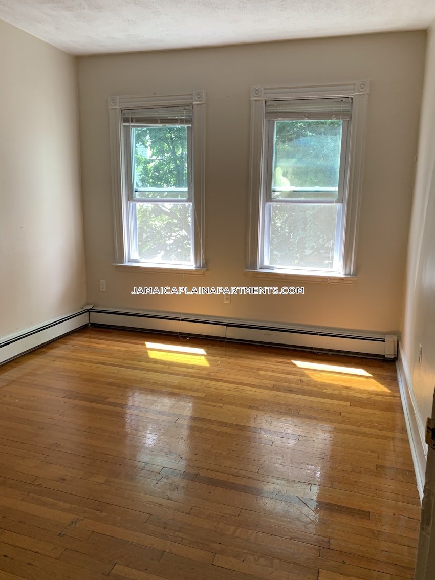 BOSTON - JAMAICA PLAIN - STONY BROOK - 3 Beds, 1 Bath - Image 35