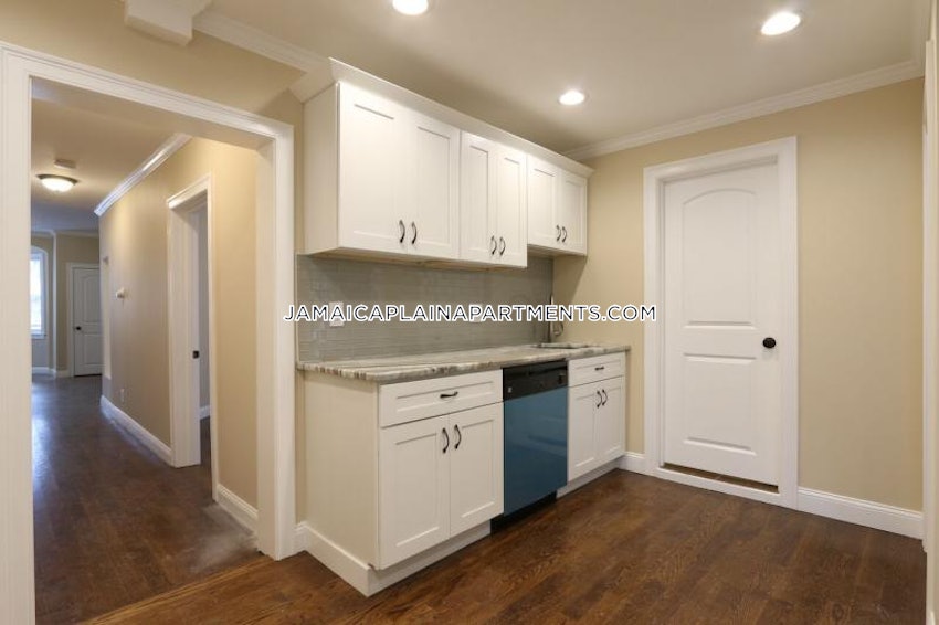 BOSTON - JAMAICA PLAIN - FOREST HILLS - 2 Beds, 1 Bath - Image 3