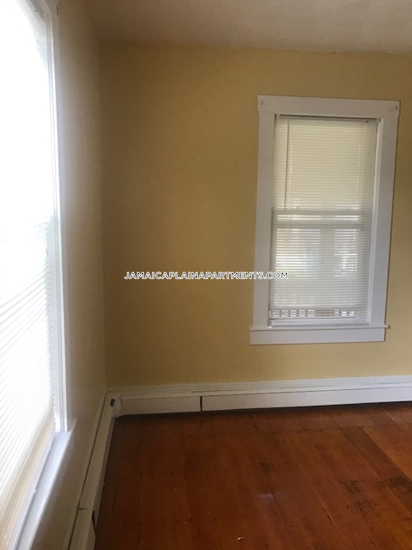 BOSTON - JAMAICA PLAIN - STONY BROOK - 3 Beds, 1 Bath - Image 53