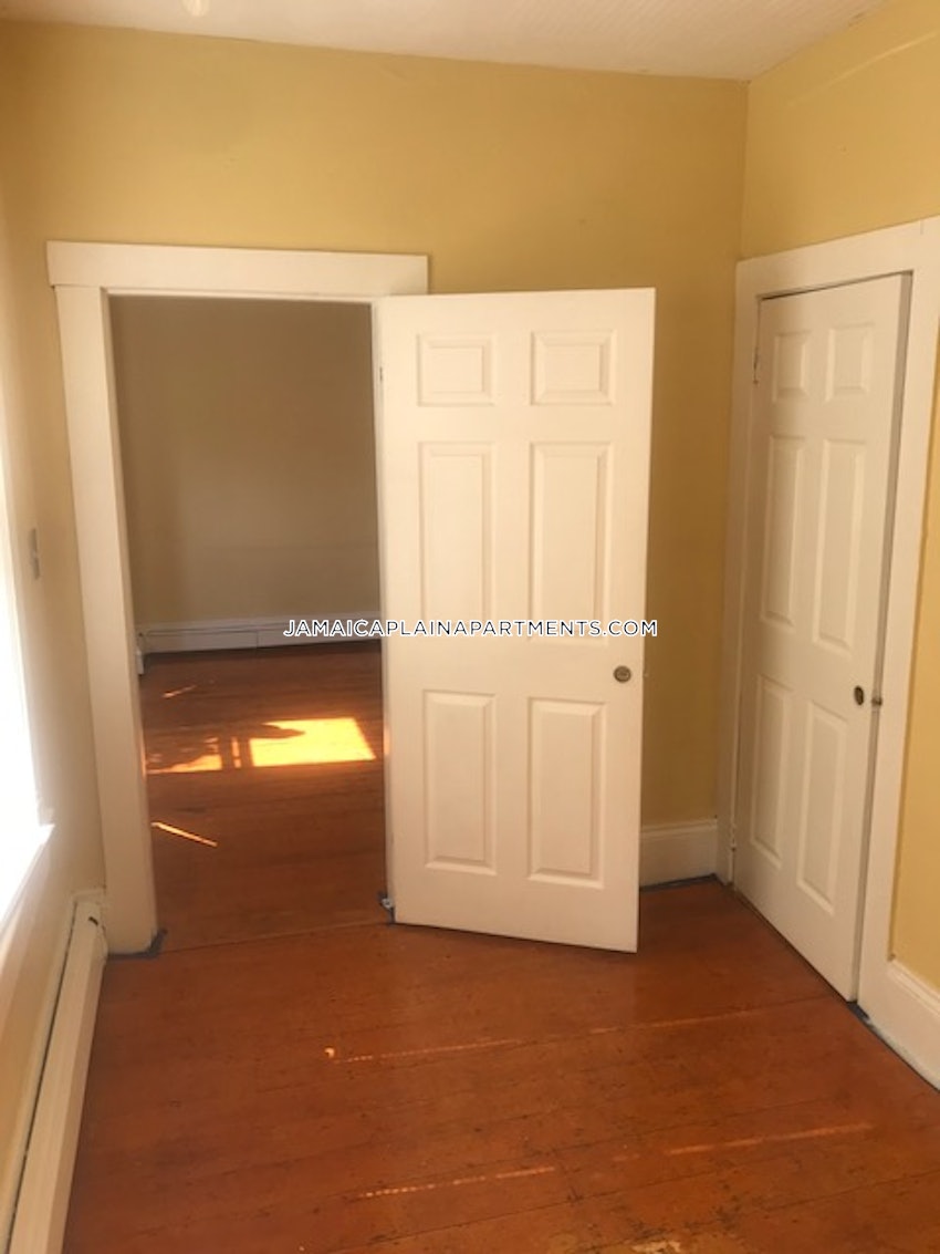 BOSTON - JAMAICA PLAIN - STONY BROOK - 3 Beds, 1 Bath - Image 47