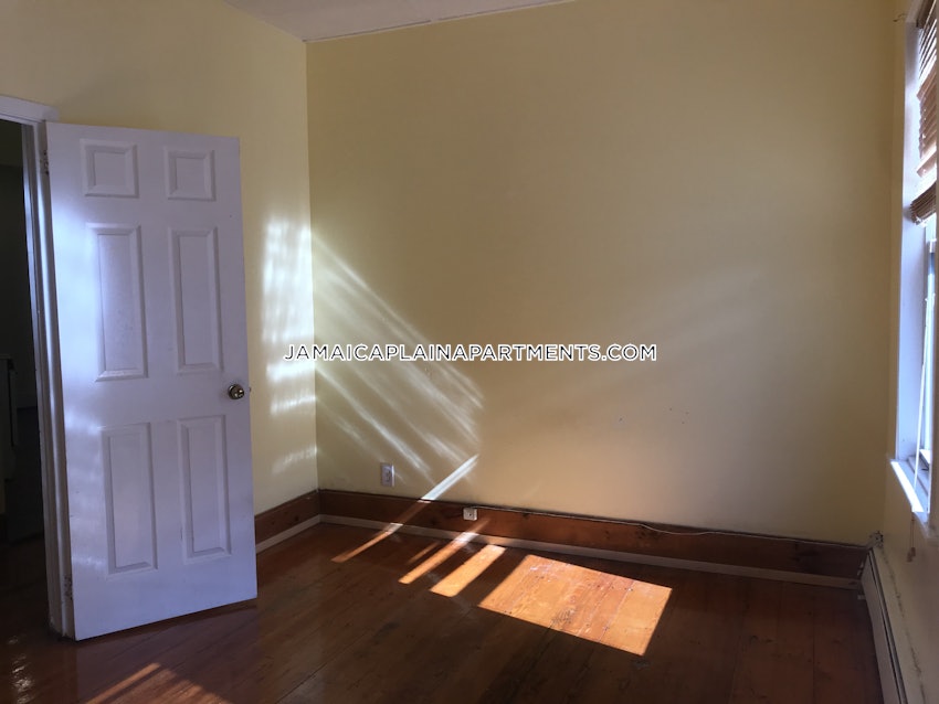 BOSTON - JAMAICA PLAIN - STONY BROOK - 3 Beds, 1 Bath - Image 40