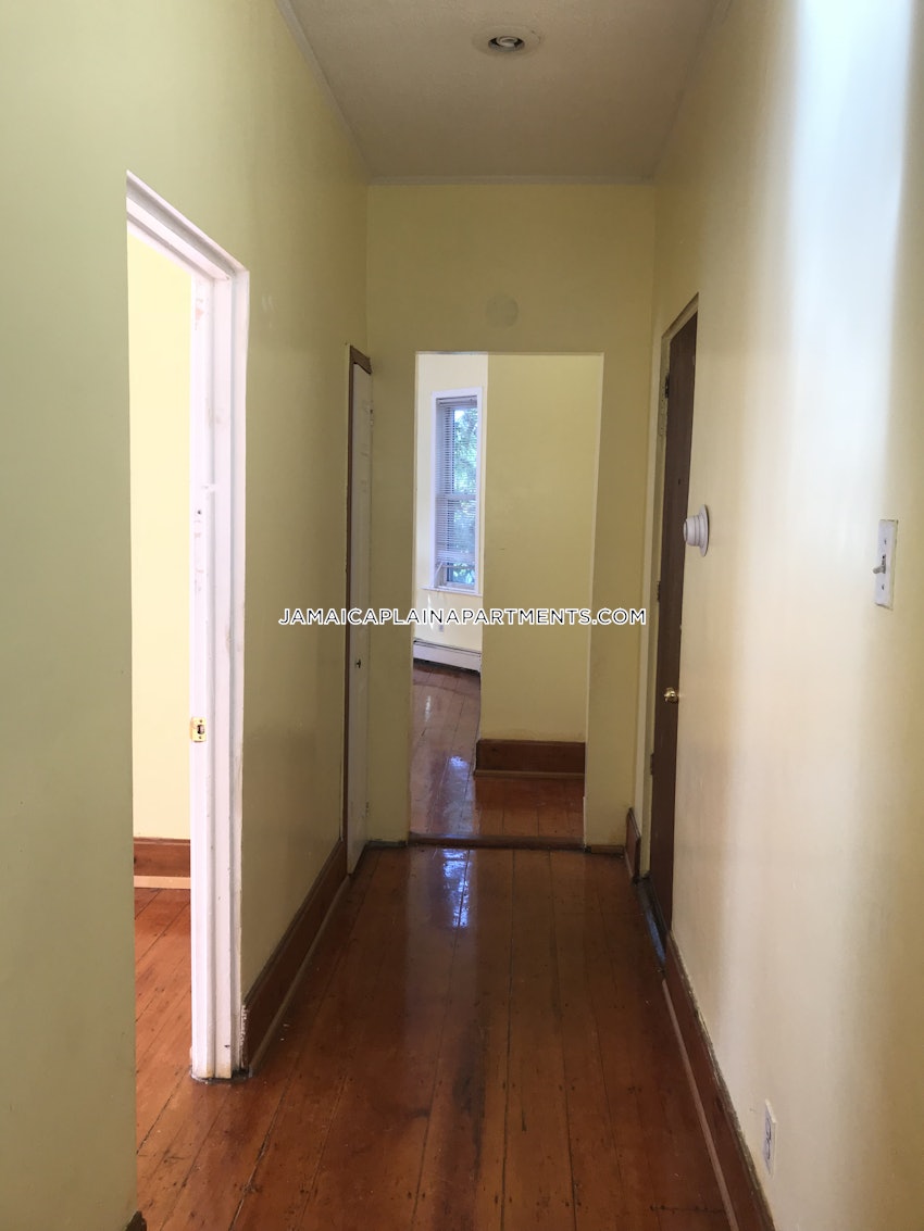 BOSTON - JAMAICA PLAIN - STONY BROOK - 3 Beds, 1 Bath - Image 38