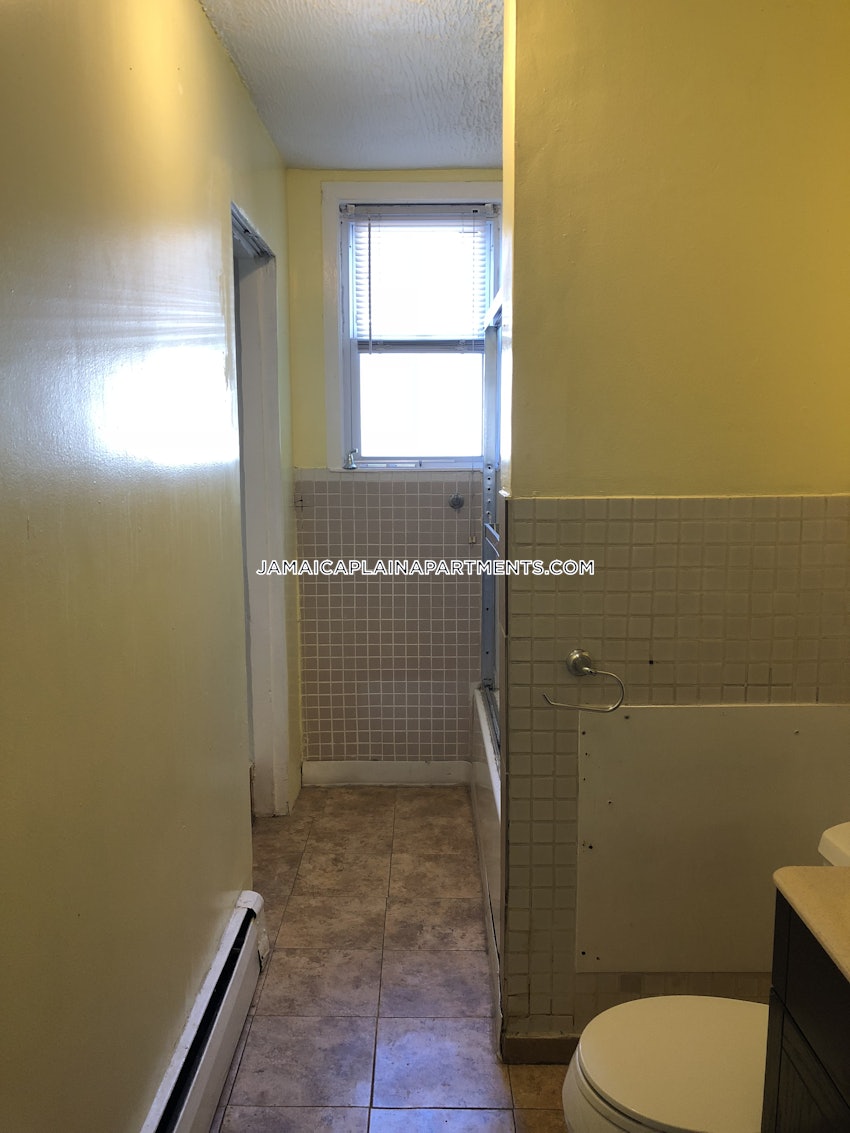 BOSTON - JAMAICA PLAIN - STONY BROOK - 3 Beds, 1 Bath - Image 96