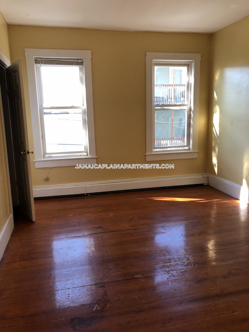 BOSTON - JAMAICA PLAIN - STONY BROOK - 3 Beds, 1 Bath - Image 2