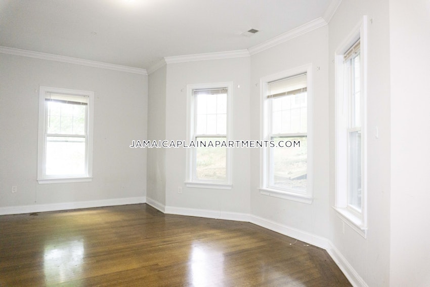 BOSTON - JAMAICA PLAIN - STONY BROOK - 4 Beds, 1.5 Baths - Image 39