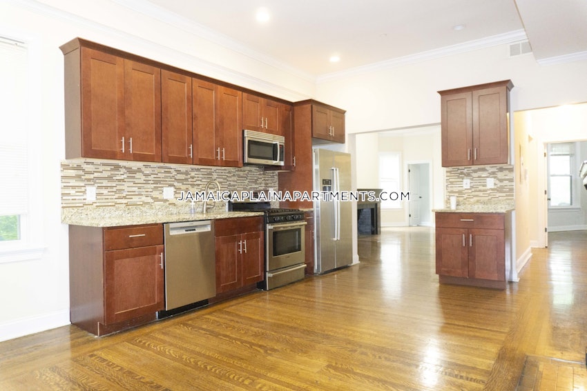 BOSTON - JAMAICA PLAIN - STONY BROOK - 4 Beds, 1.5 Baths - Image 3