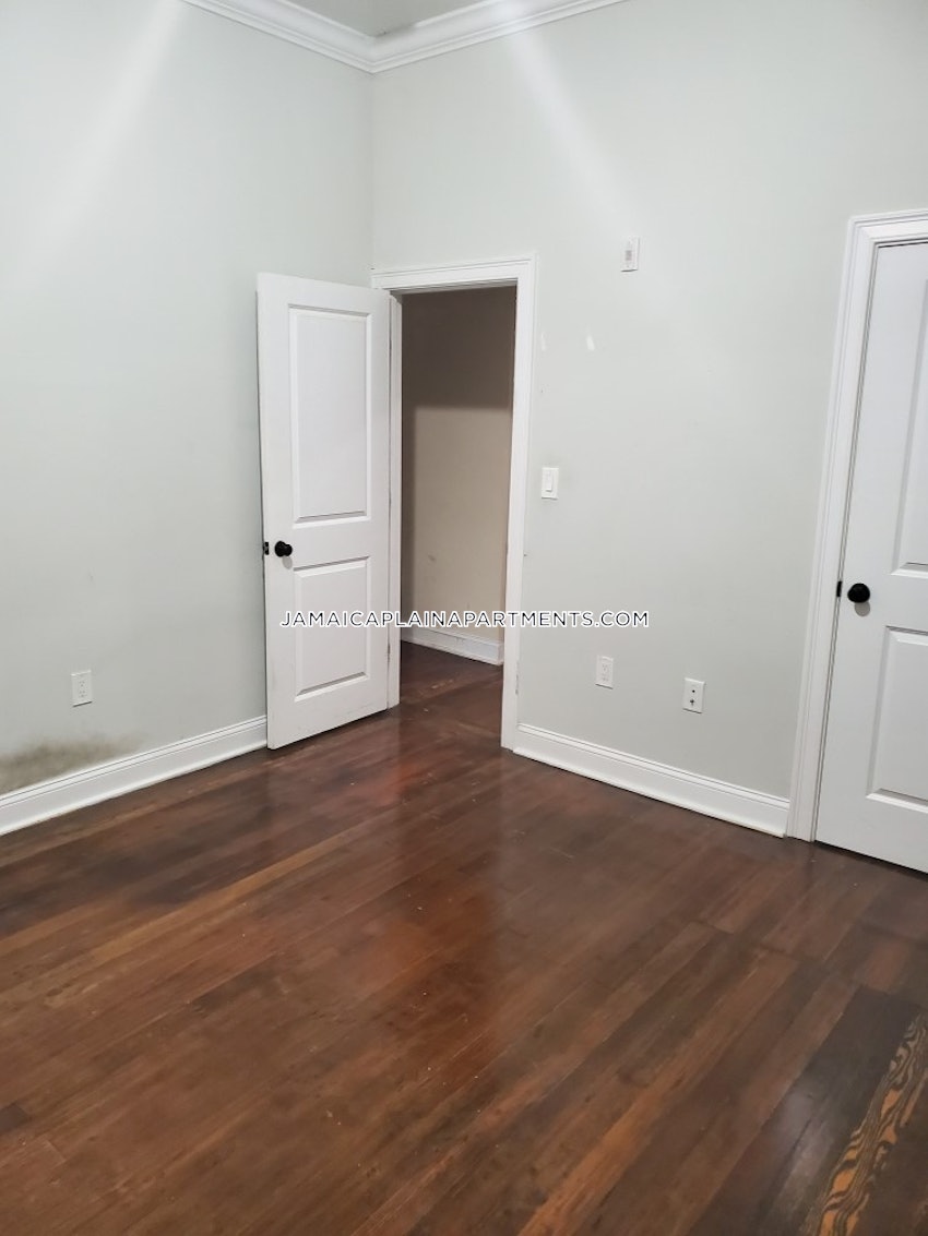 BOSTON - JAMAICA PLAIN - STONY BROOK - 4 Beds, 1.5 Baths - Image 49