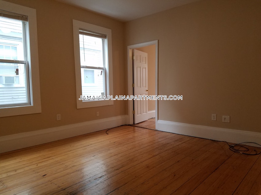 BOSTON - JAMAICA PLAIN - STONY BROOK - 4 Beds, 1 Bath - Image 55