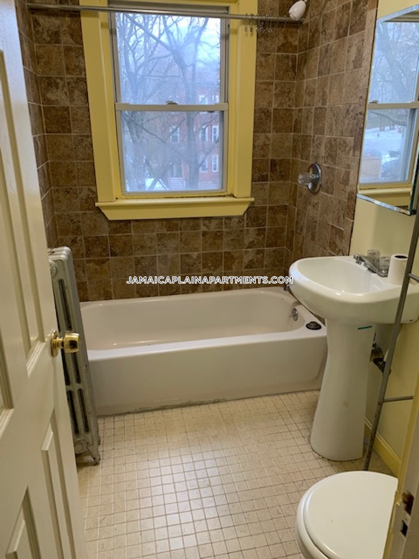 BOSTON - JAMAICA PLAIN - STONY BROOK - 2 Beds, 1 Bath - Image 2