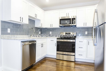 Boston - 3 Beds, 2 Baths