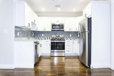 Allston Apartment for rent 3 Bedrooms 2 Baths Boston - $4,600