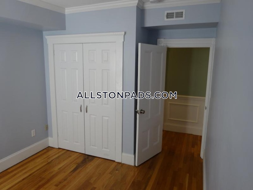 BOSTON - LOWER ALLSTON - 4 Beds, 2 Baths - Image 12