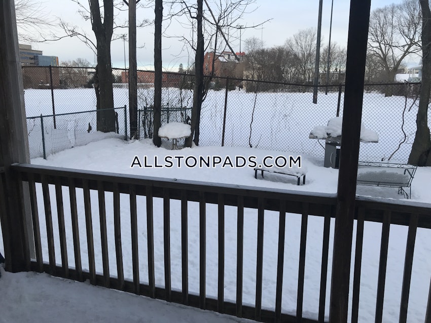 BOSTON - LOWER ALLSTON - 5 Beds, 2 Baths - Image 15