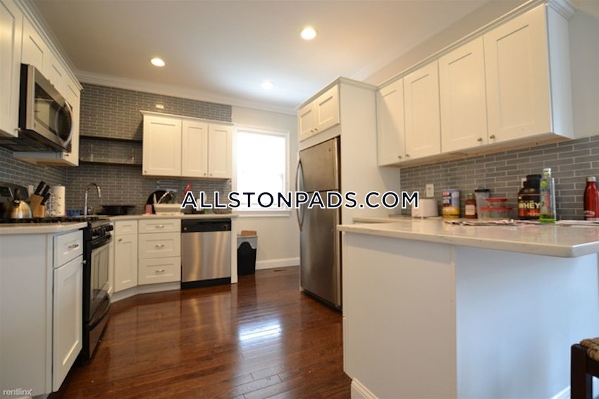 BOSTON - LOWER ALLSTON - 5 Beds, 3 Baths - Image 3