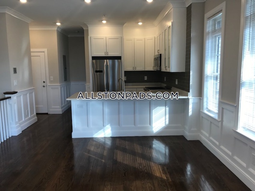 BOSTON - LOWER ALLSTON - 3 Beds, 2 Baths - Image 9