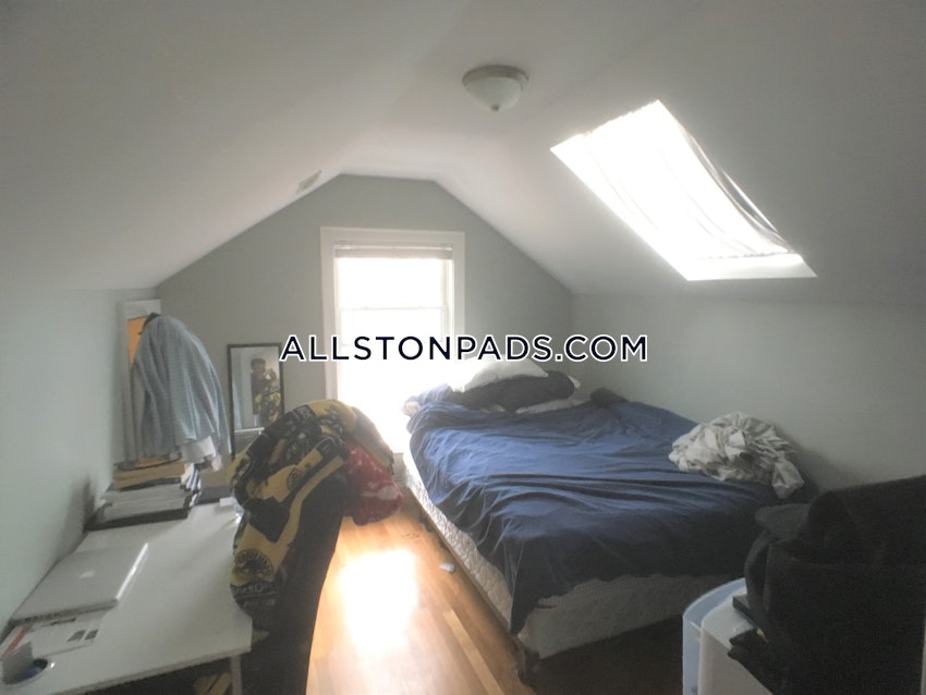 BOSTON - LOWER ALLSTON - 4 Beds, 2 Baths - Image 10