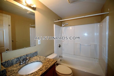 Boston - 6 Beds, 2 Baths