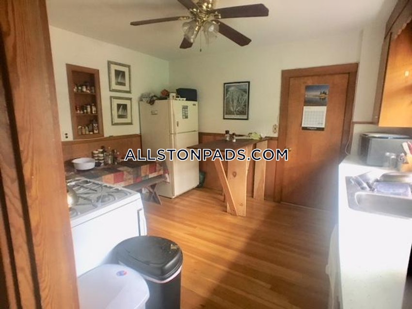 BOSTON - LOWER ALLSTON - 3 Beds, 1 Bath - Image 14