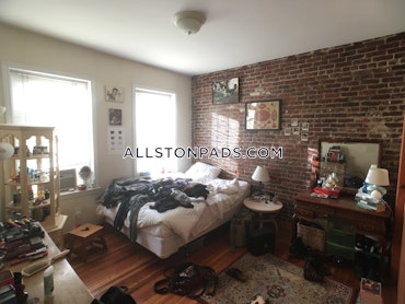 Boston - 2 Beds, 1 Baths