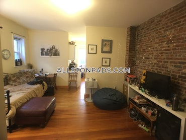 Boston - 2 Beds, 1 Baths