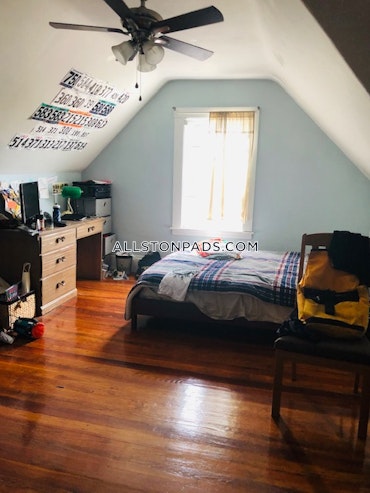 Boston - 5 Beds, 1 Baths