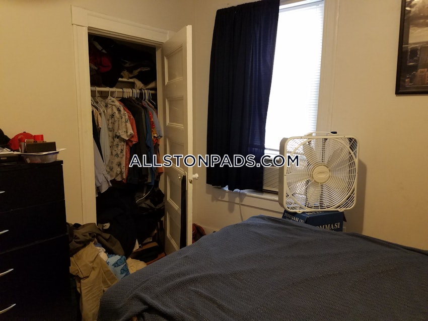 BOSTON - LOWER ALLSTON - 4 Beds, 1 Bath - Image 3