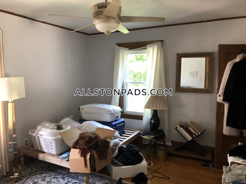 BOSTON - LOWER ALLSTON - 3 Beds, 1 Bath - Image 19