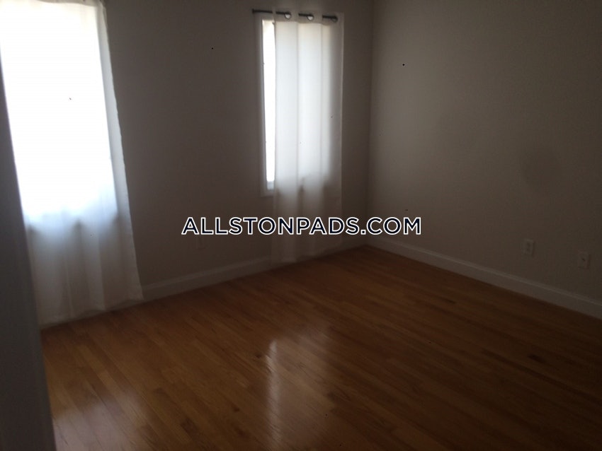 BOSTON - LOWER ALLSTON - 3 Beds, 2.5 Baths - Image 7