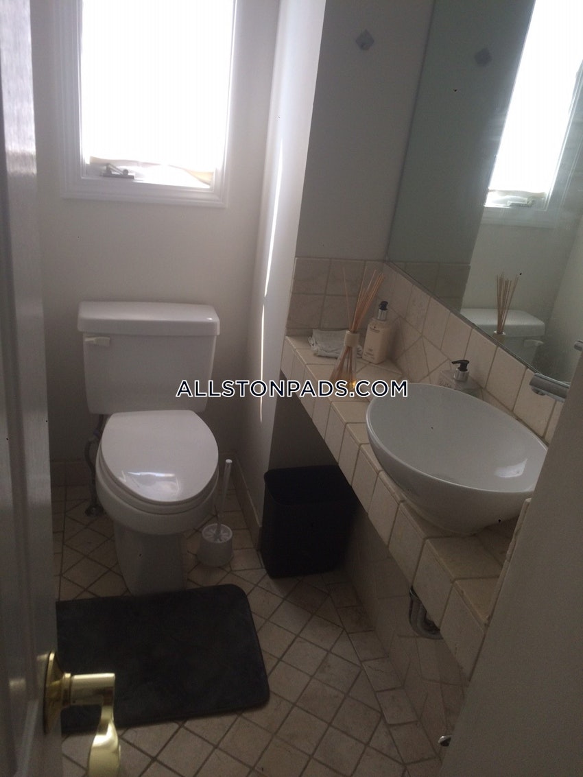 BOSTON - LOWER ALLSTON - 3 Beds, 2.5 Baths - Image 20