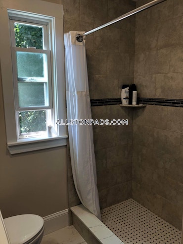 Boston - 1 Beds, 1 Baths