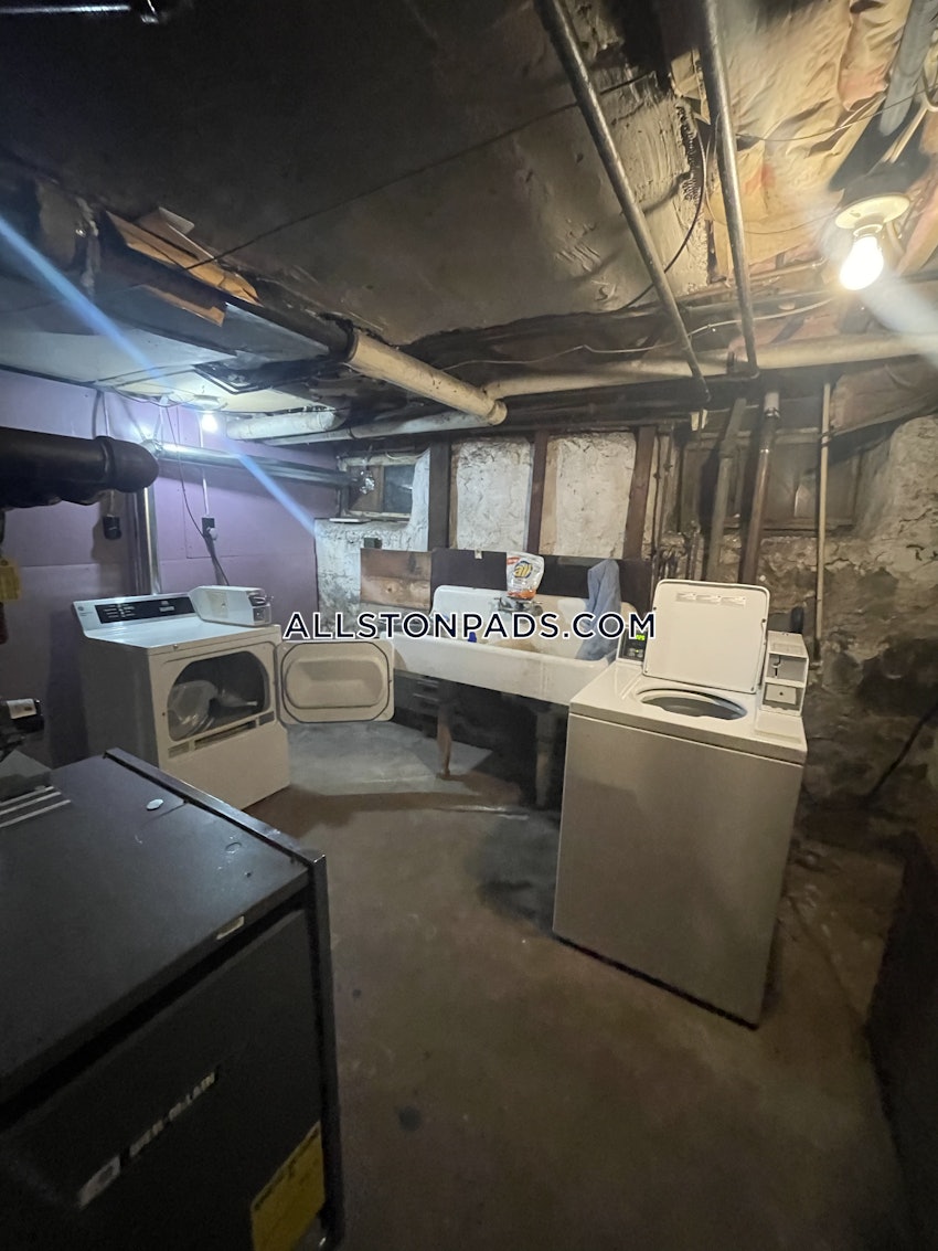 BOSTON - LOWER ALLSTON - 1 Bed, 1 Bath - Image 69