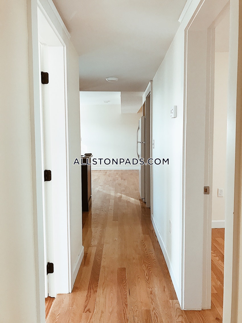 BOSTON - LOWER ALLSTON - 4 Beds, 2 Baths - Image 15