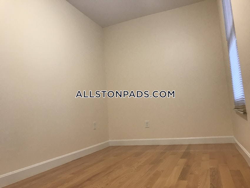 BOSTON - LOWER ALLSTON - 4 Beds, 2 Baths - Image 10