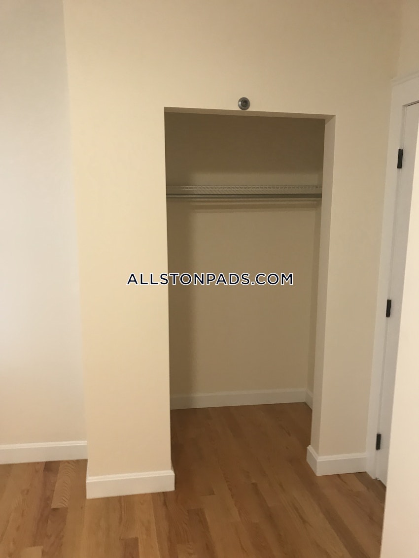 BOSTON - LOWER ALLSTON - 4 Beds, 2 Baths - Image 11