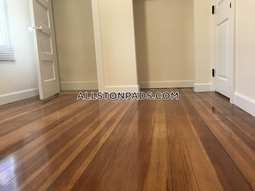 BOSTON - LOWER ALLSTON - 4 Beds, 2 Baths - Image 8