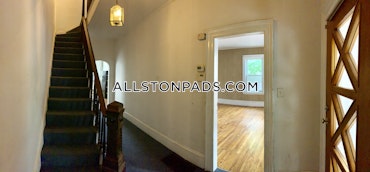 Boston - 5 Beds, 1.5 Baths