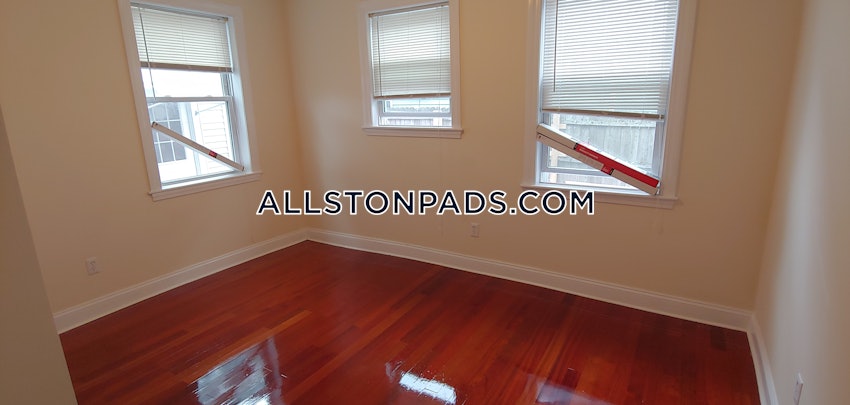 BOSTON - LOWER ALLSTON - 4 Beds, 2 Baths - Image 8