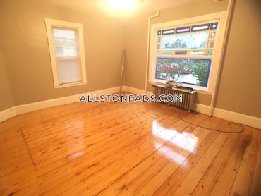 Boston - 1 Beds, 1 Baths