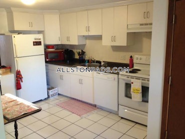 Boston - 2 Beds, 1 Baths