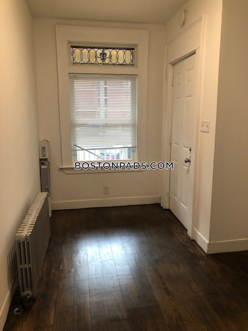 BOSTON - MATTAPAN - 4 Beds, 1 Bath - Image 26