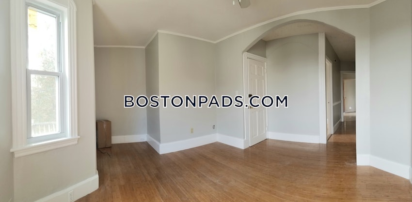 BOSTON - HYDE PARK - 3 Beds, 1 Bath - Image 1