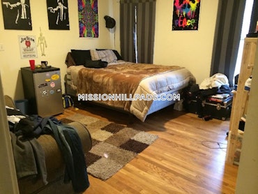 Mission Hill, Boston, MA - 4 Beds, 1 Bath - $5,500 - ID#4039151