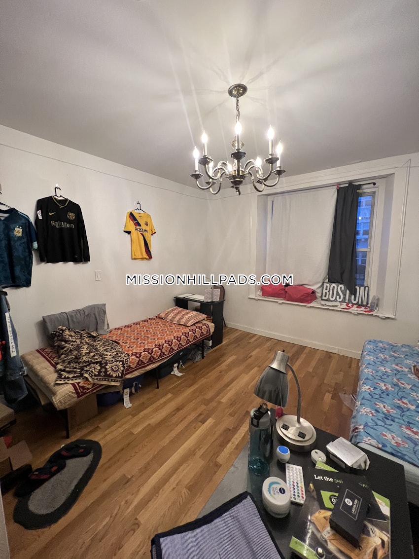 BOSTON - MISSION HILL - 1 Bed, 2 Baths - Image 31