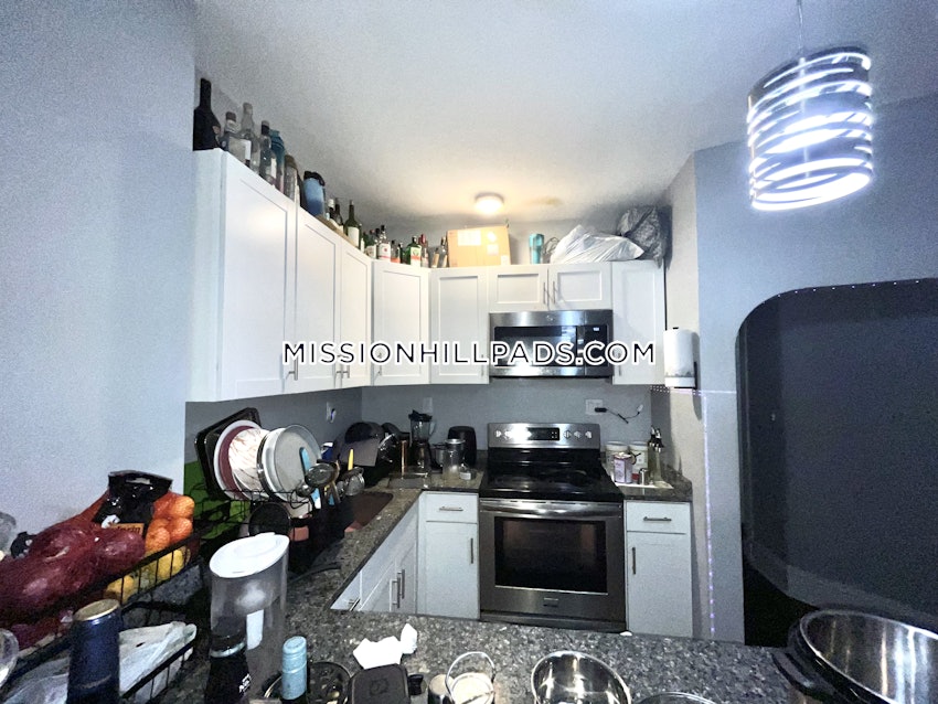BOSTON - MISSION HILL - 1 Bed, 1 Bath - Image 1