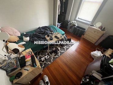 Mission Hill, Boston, MA - 3 Beds, 1 Bath - $4,775 - ID#4507394